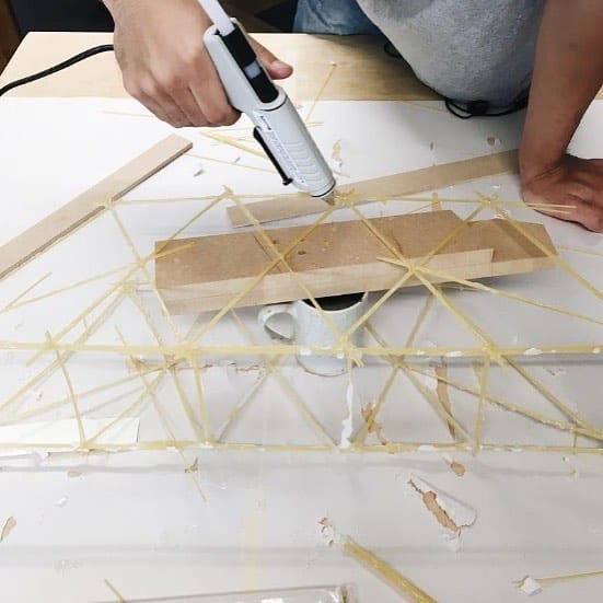 We’re not just staple guns. So we loved seeing our TR550 All Purpose Glue Gun hard at work on a bridge model for @dlittlecorner. What could an Arrow accomplish for you?