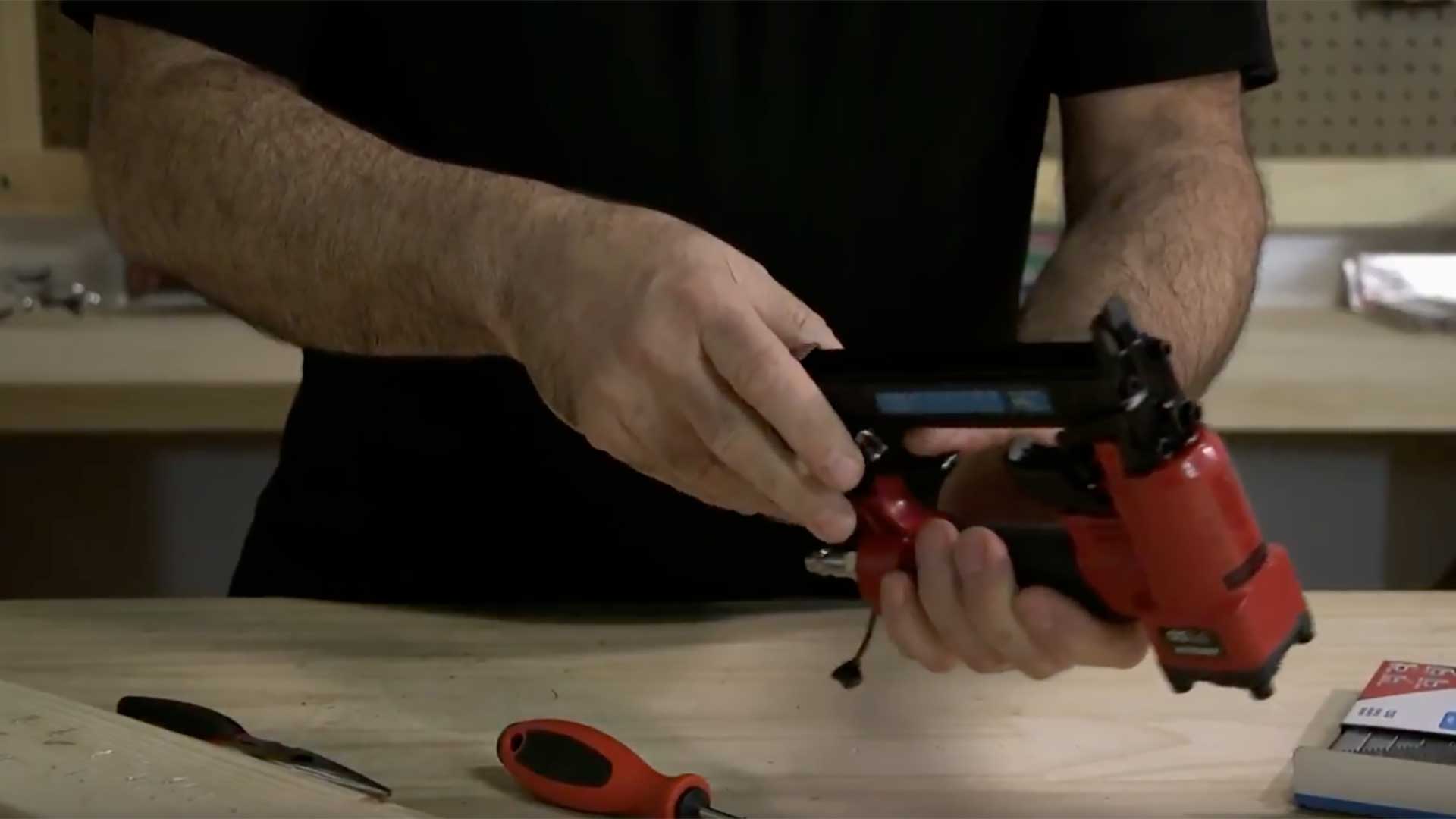 arrow pneumatic staple gun