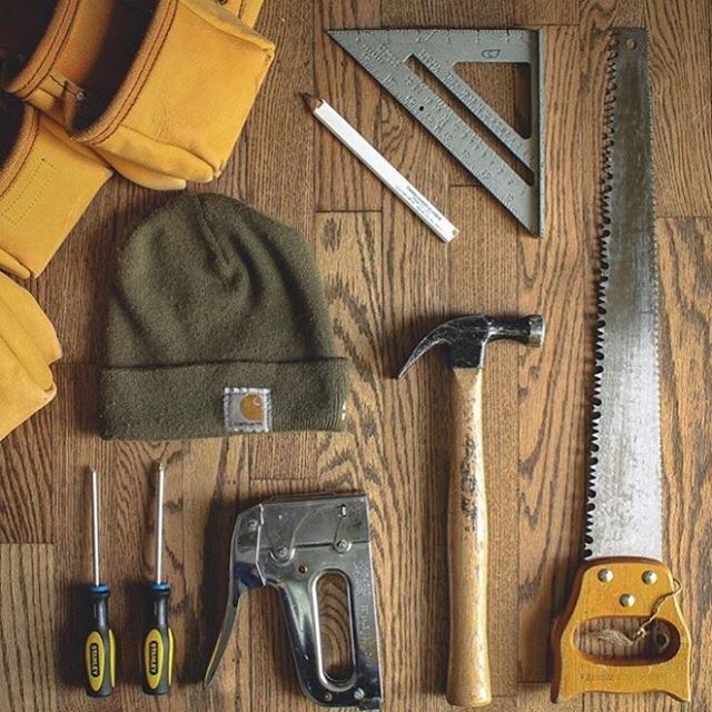 Shoutout to @harencontracting for sharing a snapshot of his must-have tools, courtesy of @extraontop! To have your photo featured by us, use or tag @arrowfastener! .
.
.
.
.
.
.
.